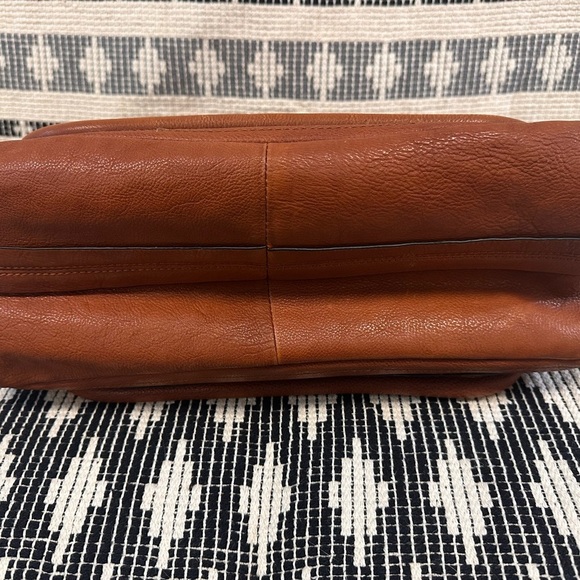 Chloe Brown Leather Shoulder Bag - Picture 7 of 14